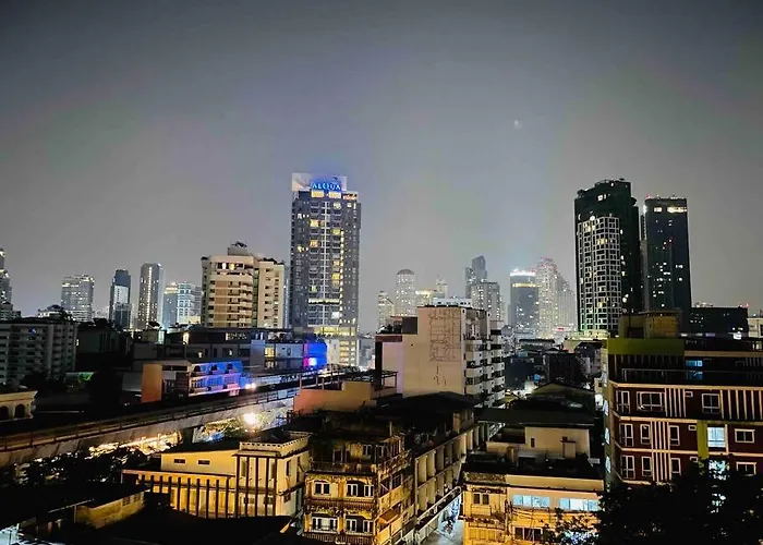 Luxury 1br 300m Bts Phromphong, Empo, Emq, Emsphere, Rooftop Pool, Gym, Fast 500mbps Wifi *